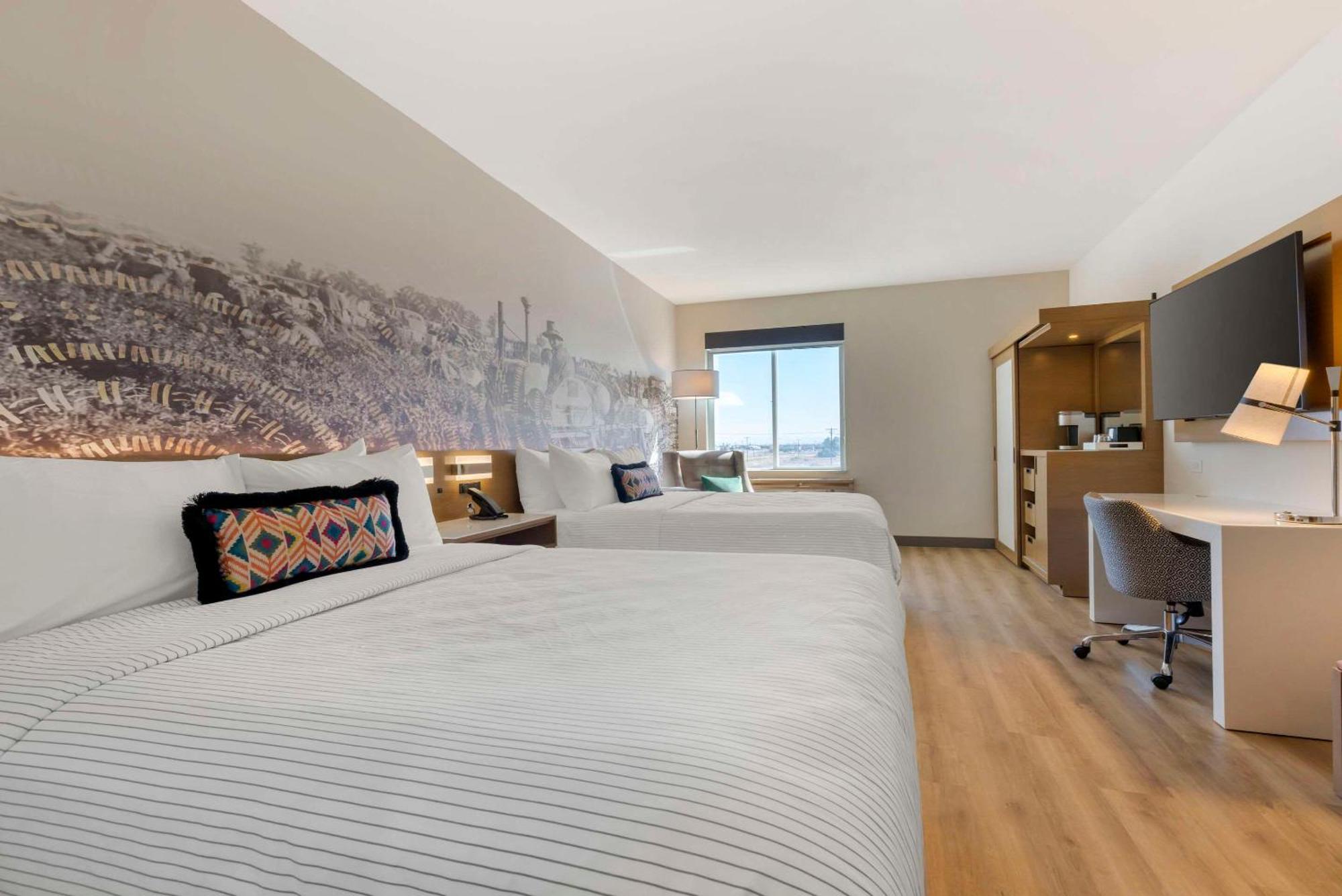 Cambria Hotel El Centro - Imperial エクステリア 写真