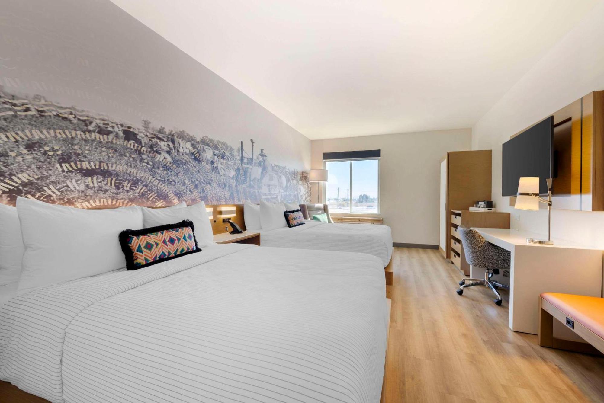 Cambria Hotel El Centro - Imperial エクステリア 写真